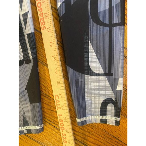 Fabletics Black and Gray Patterned Leggings - Picture 8 of 8